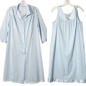 Vintage Vanity Fair Baby Blue Nightgown and Robe Set Women’s Size Small
